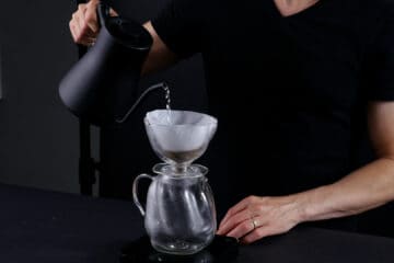 V60 in Wonderland coffee dripper review